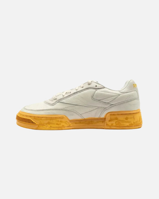 REEBOK