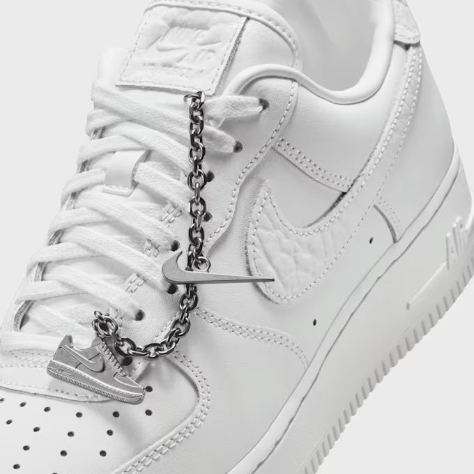 NIKE AIR FORCE 1 '07 LO